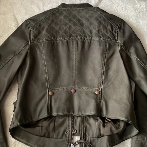 Anthropologie vegan leather, quilted dark olive jacket - Picture 6 of 10